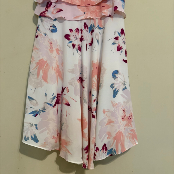 Women's IVANKA TRUMP Pink and White Floral Tiered Dress Size 6 - Picture 5 of 13